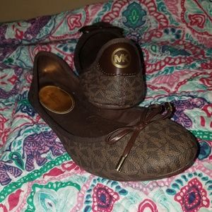 Michael Kors flats